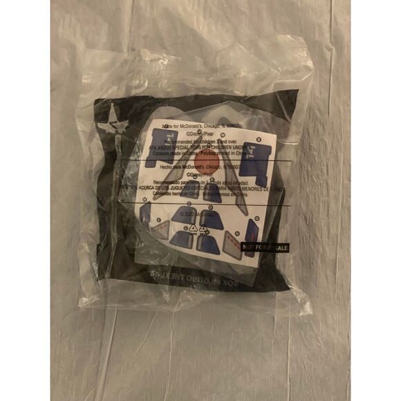 McDonald’s Disney Pixar 2022 Happy Meal Toy Lightyear #7 SOX Piloting the XL-14 - Picture 2 of 3